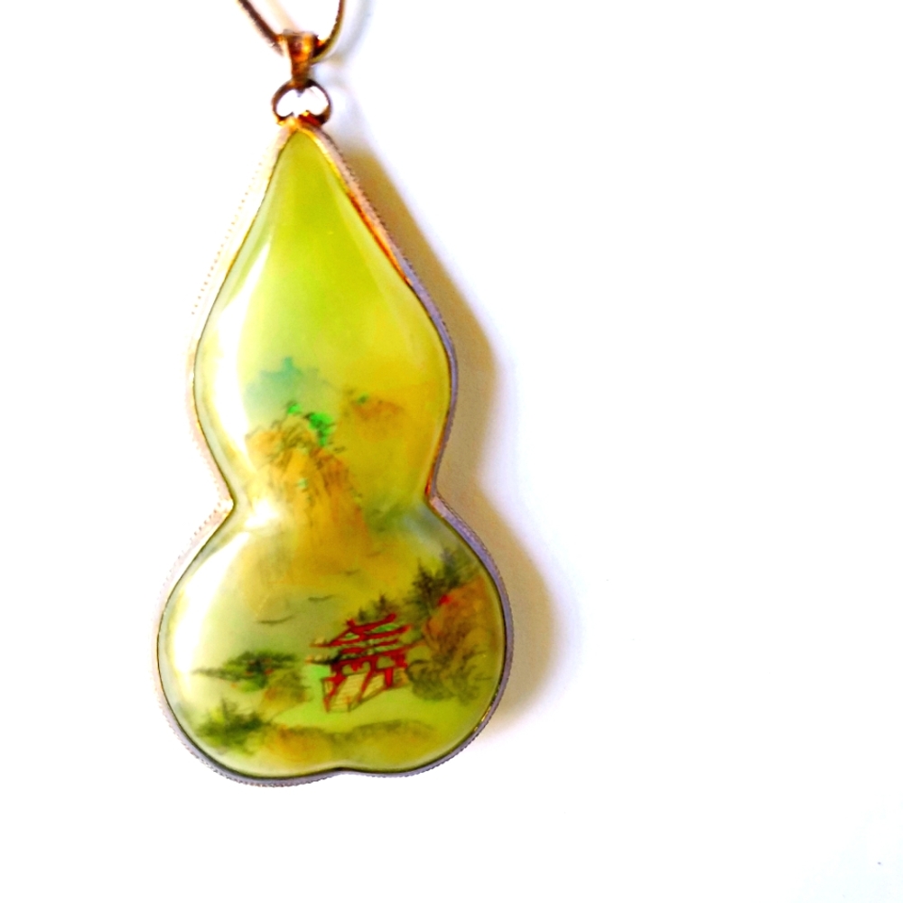 Fortune Vintage Chinese Translucent Jade Pendant Reverse Painting Shan Shui Art